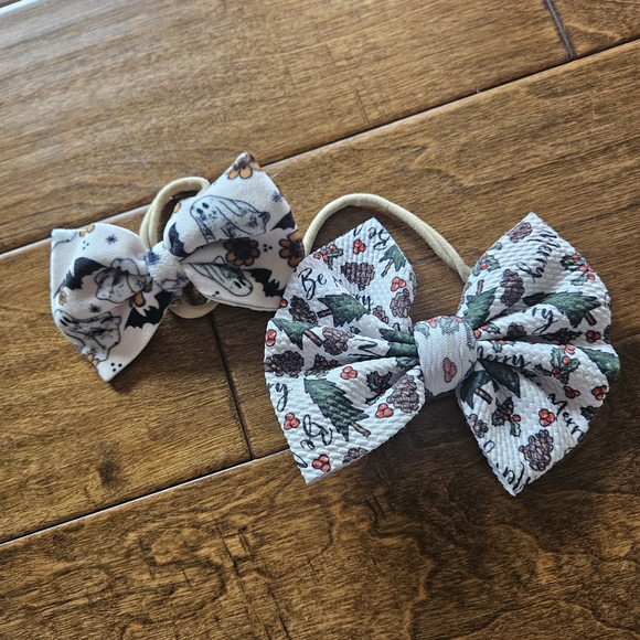 Other - 💝💝5/$25💝💝Holiday Hair Bow Set